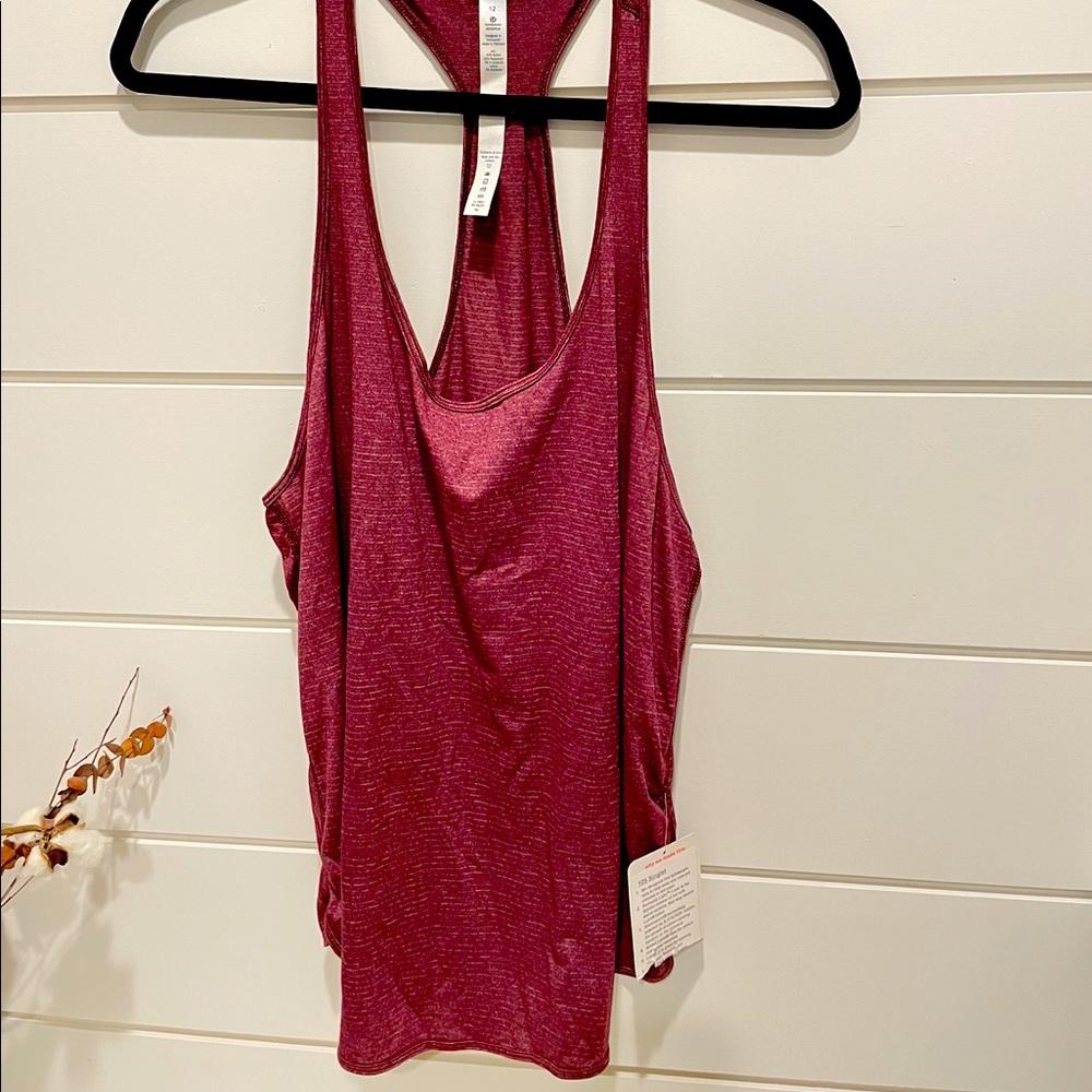 Lululemon 105 singlet